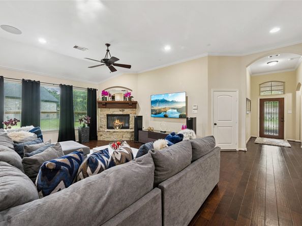 79 S Sawbridge Circle, Spring TX 77389