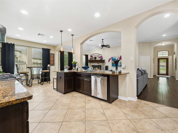 79 S Sawbridge Circle, Spring TX 77389