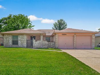 13234 Sherwood Oaks Drive
