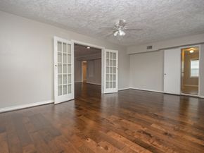 3328 Southmore Boulevard, Houston TX 77004