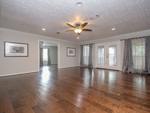3328 Southmore Boulevard, Houston TX 77004