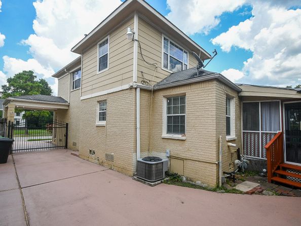 3328 Southmore Boulevard, Houston TX 77004