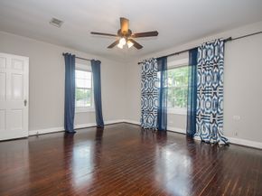 3328 Southmore Boulevard, Houston TX 77004