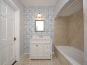 3328 Southmore Boulevard, Houston TX 77004