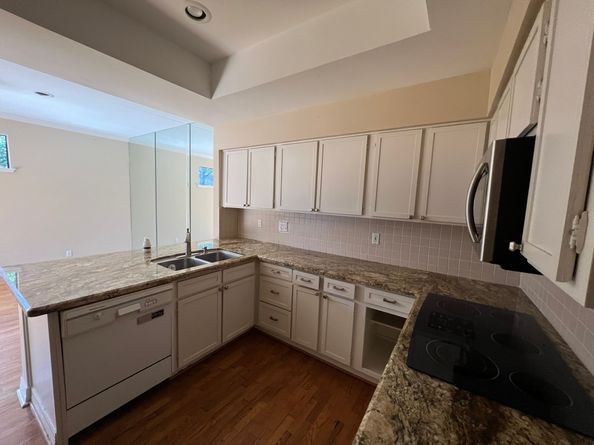 168 Litchfield Lane, Houston TX 77024