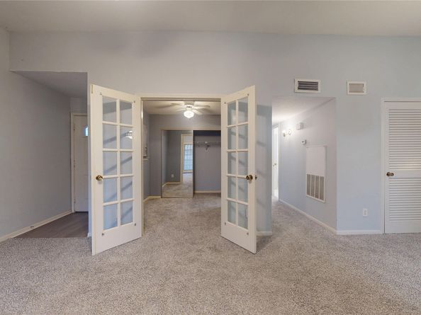 2323 Fairwind Road 860, Houston TX 77062