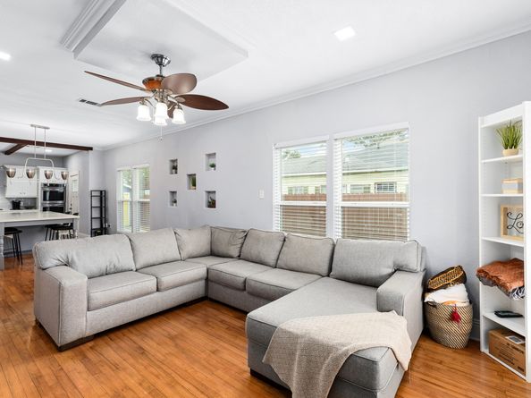 803 Vincent Street, Houston TX 77009