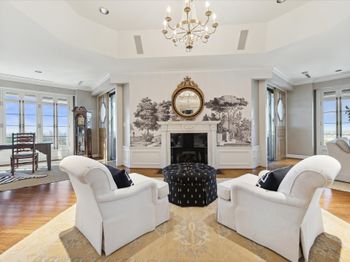 2121 Kirby Drive