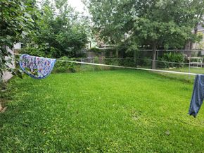 4215 Edison Street, Houston TX 77009