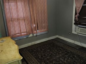 4215 Edison Street, Houston TX 77009