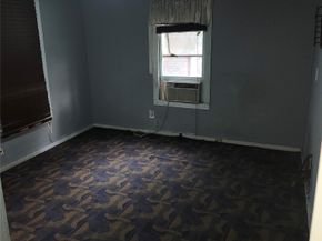 4215 Edison Street, Houston TX 77009