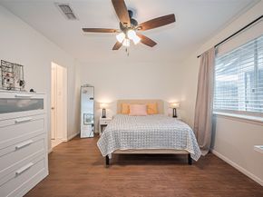 4304 Sherwood Ln 106, Houston TX 77092