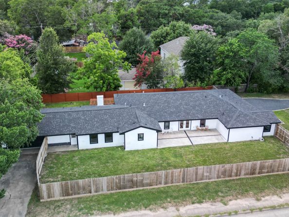701 W 39th Street, Houston TX 77018