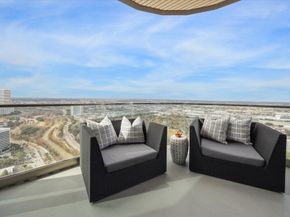 1711 Allen Parkway 3401, Houston TX 77019