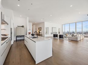 1711 Allen Parkway 3401, Houston TX 77019