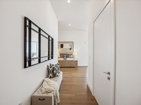 1711 Allen Parkway 3401, Houston TX 77019