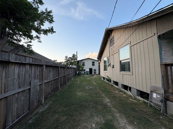 2017 Sadler Street, Houston TX 77093