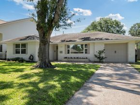 2107 Hewitt Drive, Houston TX 77018