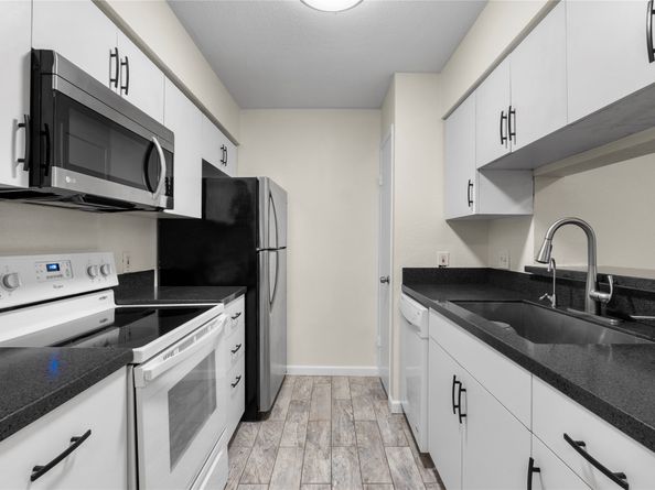 2601 S Braeswood Boulevard S 1403, Houston TX 77025
