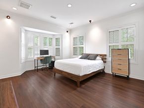 1 Magnolia Bend Drive, Hunters Creek Village TX 77024