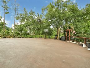 1 Magnolia Bend Drive, Hunters Creek Village TX 77024
