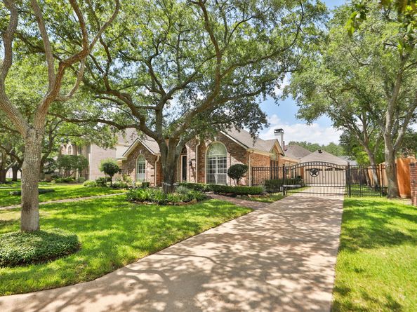 19610 Southern Maple Lane, Houston TX 77094
