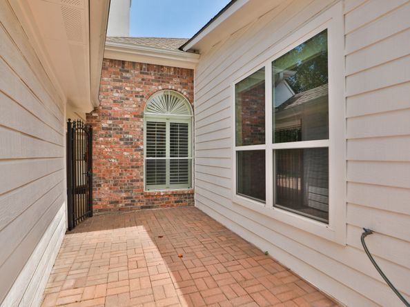19610 Southern Maple Lane, Houston TX 77094