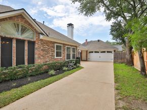 19610 Southern Maple Lane, Houston TX 77094