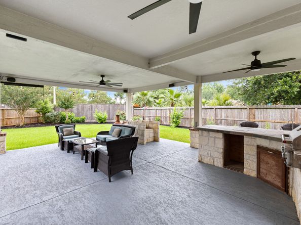 13842 Lake Livingston Drive, Houston TX 77044