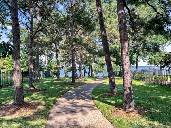 13842 Lake Livingston Drive, Houston TX 77044