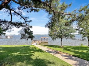13842 Lake Livingston Drive, Houston TX 77044