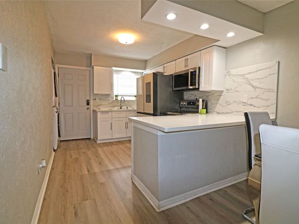 6305 Westward Street 110, Houston TX 77081