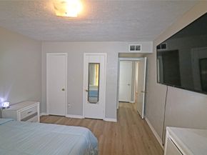 6305 Westward Street 110, Houston TX 77081