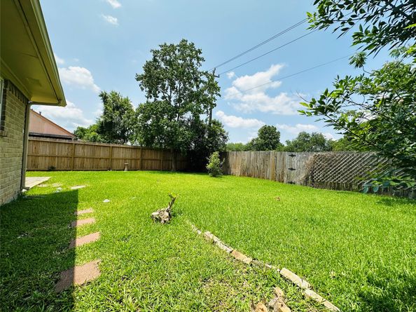 15474 Peermont Street, Houston TX 77062