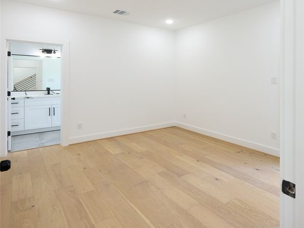 3508 Sauer Street, Houston TX 77004