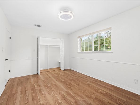 13902 Ambrose Street, Houston TX 77045