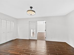 13902 Ambrose Street, Houston TX 77045