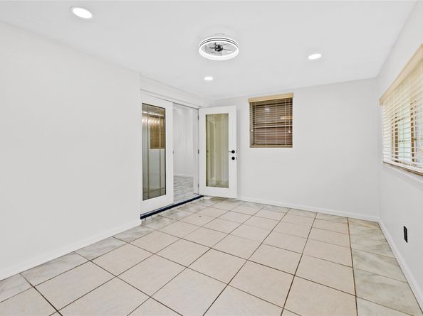 13902 Ambrose Street, Houston TX 77045