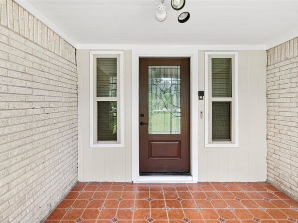 13902 Ambrose Street, Houston TX 77045