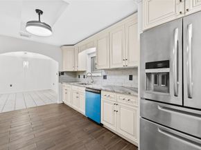 13902 Ambrose Street, Houston TX 77045