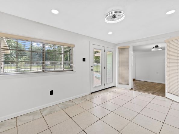 13902 Ambrose Street, Houston TX 77045