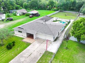 13902 Ambrose Street, Houston TX 77045