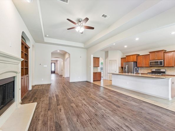 107 N Greenprint Circle, Tomball TX 77375