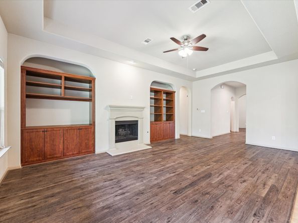 107 N Greenprint Circle, Tomball TX 77375
