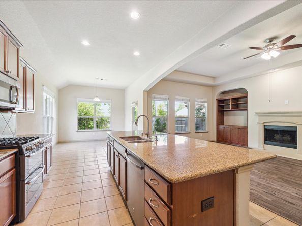 107 N Greenprint Circle, Tomball TX 77375