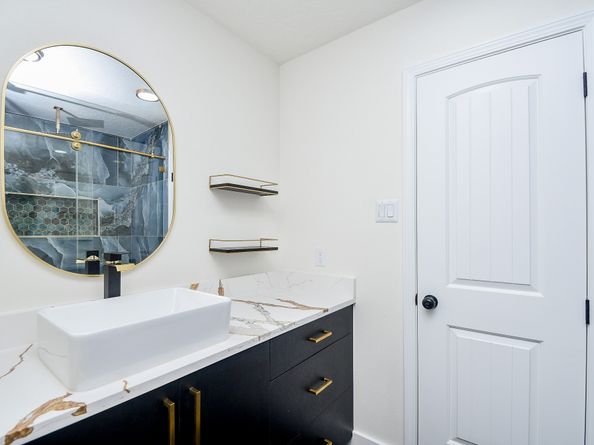 6530 La Violetta Drive, Houston TX 77083