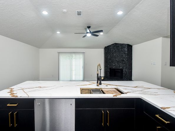 6530 La Violetta Drive, Houston TX 77083