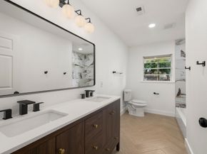 8202 Glencrest Street, Houston TX 77061