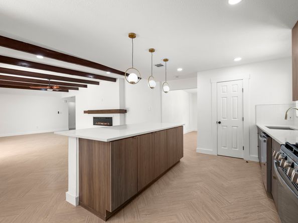 8202 Glencrest Street, Houston TX 77061