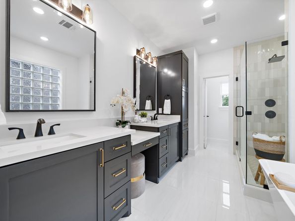 923 Fisher Street B, Houston TX 77018